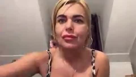 Jenny online show from January 2025 12:42:01 PM