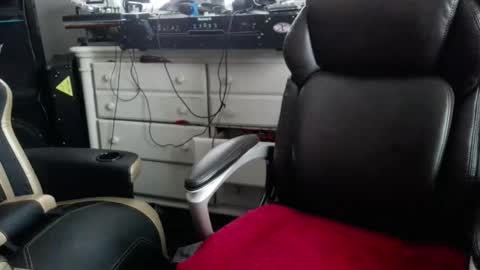 Snapshot of jeremiah0827 chatting on December 2025 07:42:02 PM jeremiah0827 online show from December 2025 07:42:02 PM