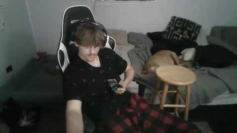 jerimiahslhong online show from November 2025 01:55:01 AM