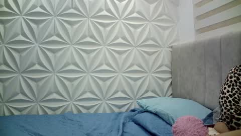 Snapshot of jerryandjessicaa chatting on December 2024 06:29:02 AM Jess y Jerry online show from December 2024 06:29:02 AM