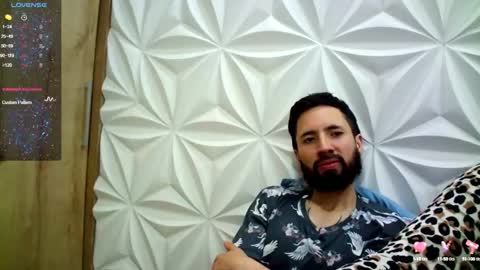 Snapshot of jerryandjessicaa chatting on October 2025 10:20:02 PM Jess y Jerry online show from October 2025 10:20:02 PM