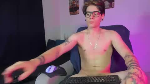 Snapshot of jerrycole_ chatting on September 2025 01:09:01 AM Angelo online show from September 2025 01:09:01 AM