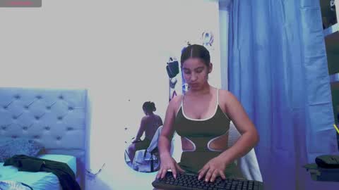Snapshot of jesica_wilson chatting on September 2025 11:10:02 PM JESICA online show from September 2025 11:10:02 PM