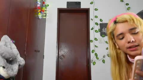 Snapshot of jess_sweett chatting on May 2026 05:00:01 PM Jessica online show from May 2026 05:00:01 PM