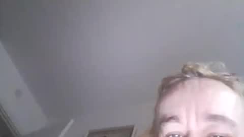 Snapshot of jessandsilverfox61 chatting on October 2025 03:35:02 PM jessandsilverfox61 online show from October 2025 03:35:02 PM