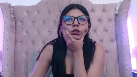 Jessica  online show from October 2025 10:19:01 PM