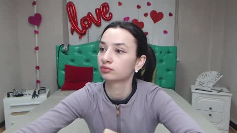 JessicaBreez online show from April 2026 05:05:01 AM