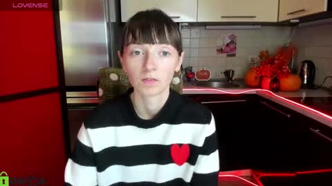 jessicaforris online show from November 2025 07:51:01 AM