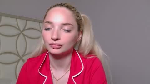 Jessica online show from November 2025 03:31:01 AM