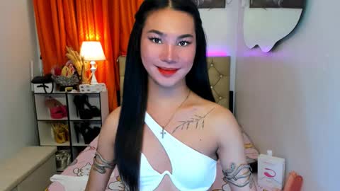 Snapshot of jessie_empress chatting on February 2025 09:28:01 PM Your naughty Jessie online show from February 2025 09:28:01 PM