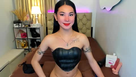 Snapshot of jessie_empress chatting on February 2025 07:36:01 PM Your naughty Jessie online show from February 2025 07:36:01 PM