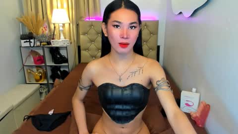 Snapshot of jessie_empress chatting on February 2025 07:07:01 PM Your naughty Jessie online show from February 2025 07:07:01 PM