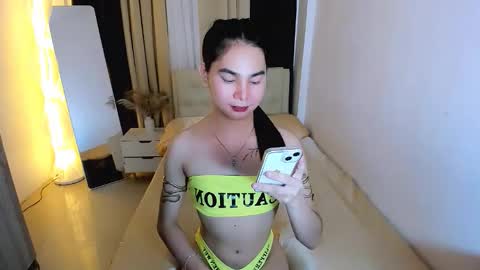 Snapshot of jessie_empress chatting on September 2025 06:51:02 PM Your naughty Jessie online show from September 2025 06:51:02 PM