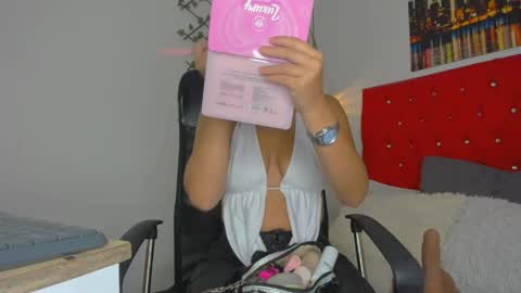 Snapshot of jessie_rogers__ chatting on April 2026 01:16:02 PM Jessie online show from April 2026 01:16:02 PM