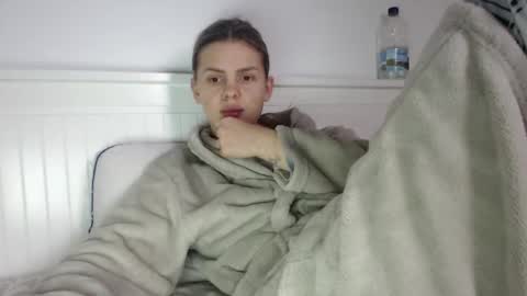 jessieryan online show from December 2025 06:54:02 AM