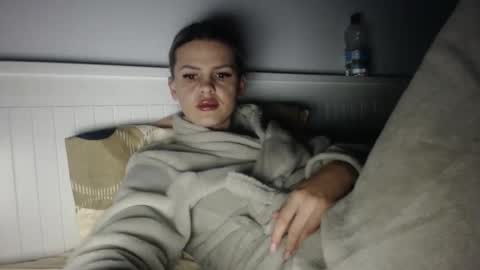 jessieryan online show from February 2026 04:10:01 AM