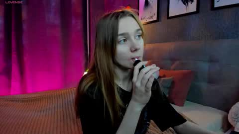 Jessie online show from November 2025 08:47:02 AM