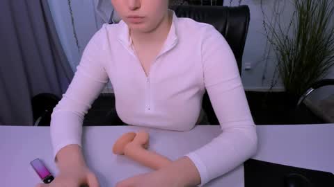 Snapshot of jessika_pur chatting on December 2024 02:04:02 AM Jessi online show from December 2024 02:04:02 AM