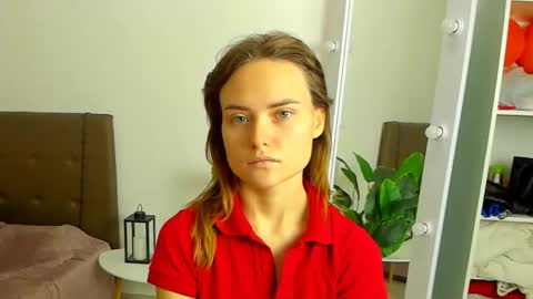 Polina online show from December 2025 06:22:01 AM