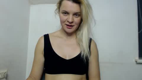 jessyangels online show from December 2025 09:08:01 PM