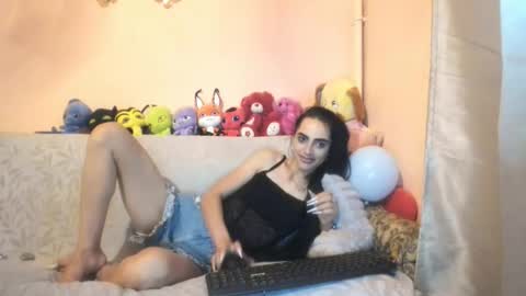 Jessy online show from October 2025 05:06:01 AM