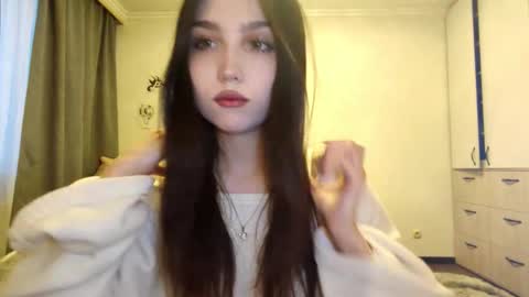 I am Gina ntmu Lets hit 10 Thumbs Up together online show from February 2026 12:16:01 PM