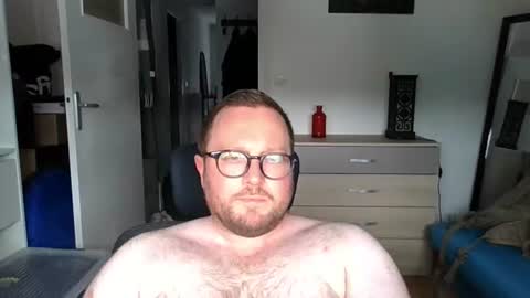 jeuneloup92 online show from July 2026 04:02:01 PM