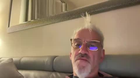 jewlronny online show from February 2025 09:45:02 PM