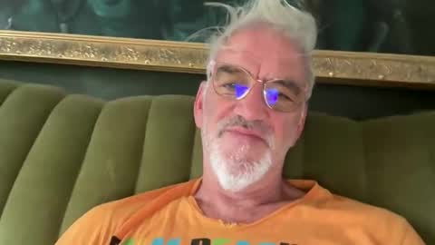 Snapshot of jewlronny chatting on June 2026 06:48:02 AM jewlronny online show from June 2026 06:48:02 AM