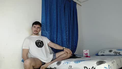 Snapshot of jeycob_happy97 chatting on December 2024 10:44:02 AM Juan David online show from December 2024 10:44:02 AM