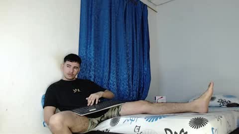 Snapshot of jeycob_happy97 chatting on December 2024 10:38:02 AM Juan David online show from December 2024 10:38:02 AM