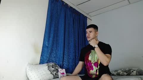 Snapshot of jeycob_happy97 chatting on January 2025 10:51:01 AM Juan David online show from January 2025 10:51:01 AM