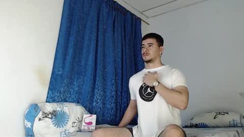 Snapshot of jeycob_happy97 chatting on February 2025 10:54:02 AM Juan David online show from February 2025 10:54:02 AM