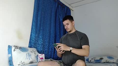 Snapshot of jeycob_happy97 chatting on February 2025 11:10:02 AM Juan David online show from February 2025 11:10:02 AM