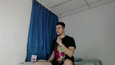 Snapshot of jeycob_happy97 chatting on February 2025 11:13:02 AM Juan David online show from February 2025 11:13:02 AM