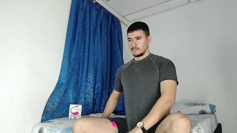 Snapshot of jeycob_happy97 chatting on October 2025 10:45:01 AM Juan David online show from October 2025 10:45:01 AM