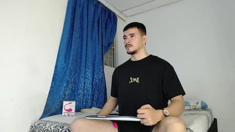 Snapshot of jeycob_happy97 chatting on October 2025 11:39:01 PM Juan David online show from October 2025 11:39:01 PM