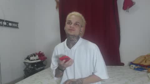 Snapshot of jeykob_23 chatting on December 2024 04:33:02 AM JEYKOB online show from December 2024 04:33:02 AM