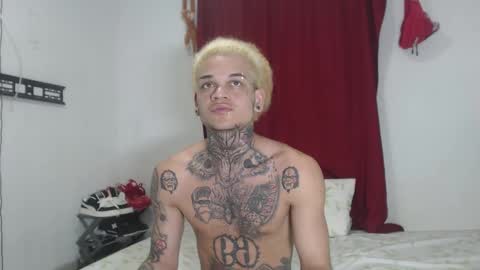 Snapshot of jeykob_23 chatting on December 2024 12:48:02 AM JEYKOB online show from December 2024 12:48:02 AM