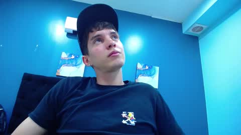 Jheampiero online show from October 2025 02:31:01 PM