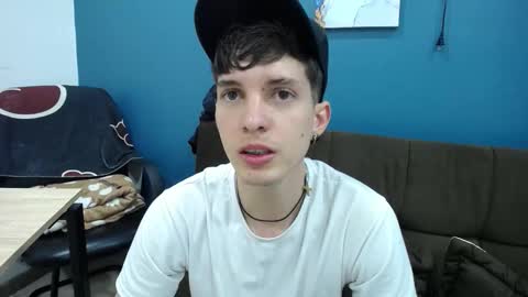 Jheampiero online show from December 2025 01:17:04 PM