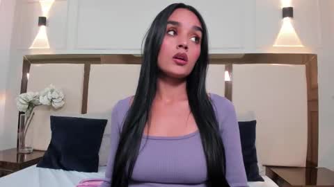 Snapshot of jhoanaduran_ chatting on October 2025 06:41:01 PM Jhoana online show from October 2025 06:41:01 PM