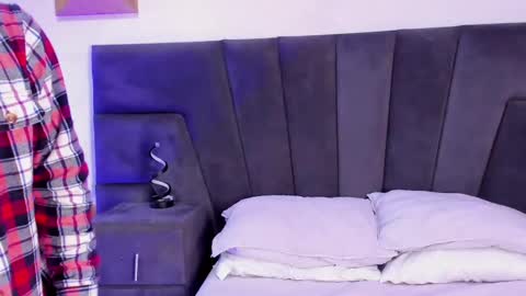 jhoanleandro online show from February 2025 10:17:02 AM