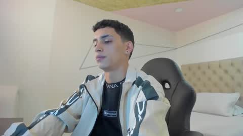 jhoanleandro online show from September 2025 04:36:02 AM