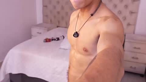 jhoanleandro online show from February 2026 06:26:01 AM