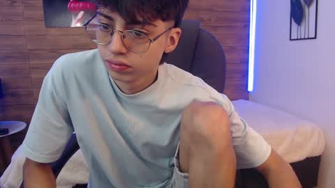 Snapshot of jhoellx chatting on December 2024 12:38:01 PM Jhoel online show from December 2024 12:38:01 PM