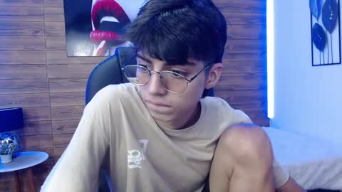 Snapshot of jhoellx chatting on December 2024 07:25:02 PM Jhoel online show from December 2024 07:25:02 PM