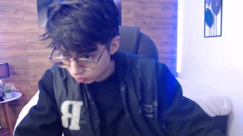Snapshot of jhoellx chatting on December 2024 12:23:02 PM Jhoel online show from December 2024 12:23:02 PM