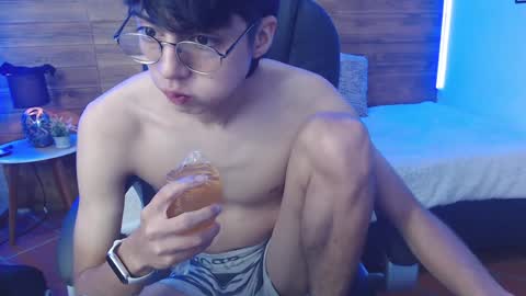 Snapshot of jhoellx chatting on December 2024 03:26:01 PM Jhoel online show from December 2024 03:26:01 PM