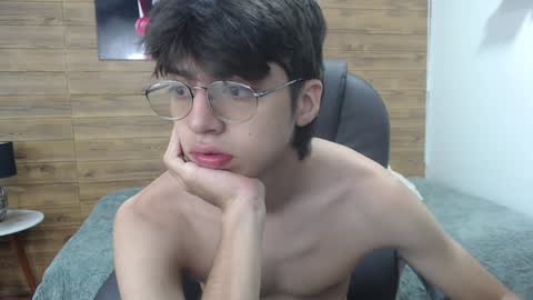 Snapshot of jhoellx chatting on January 2025 12:02:02 PM Jhoel online show from January 2025 12:02:02 PM